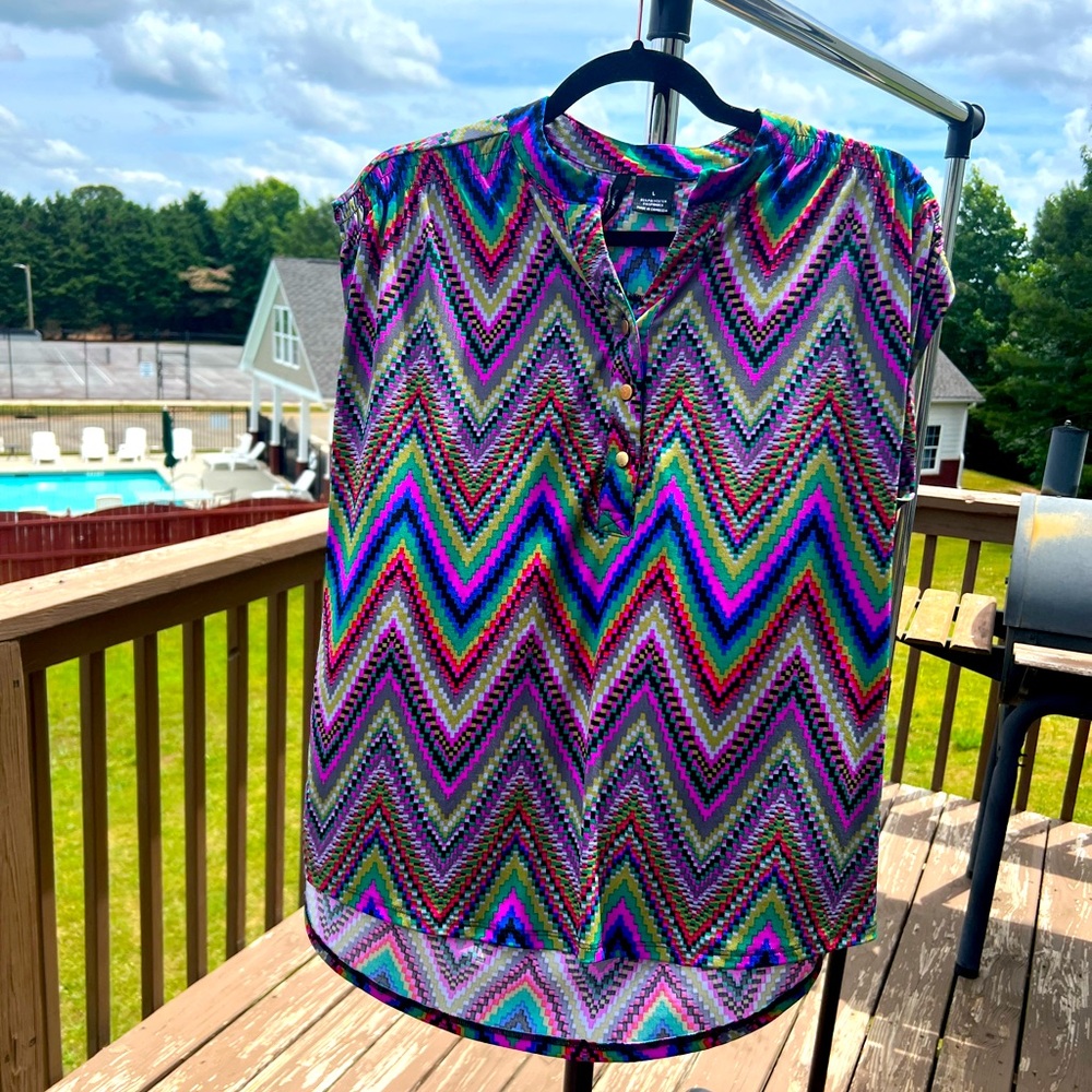 Multicolored New Directions Zigzag Top Size Large - image 1